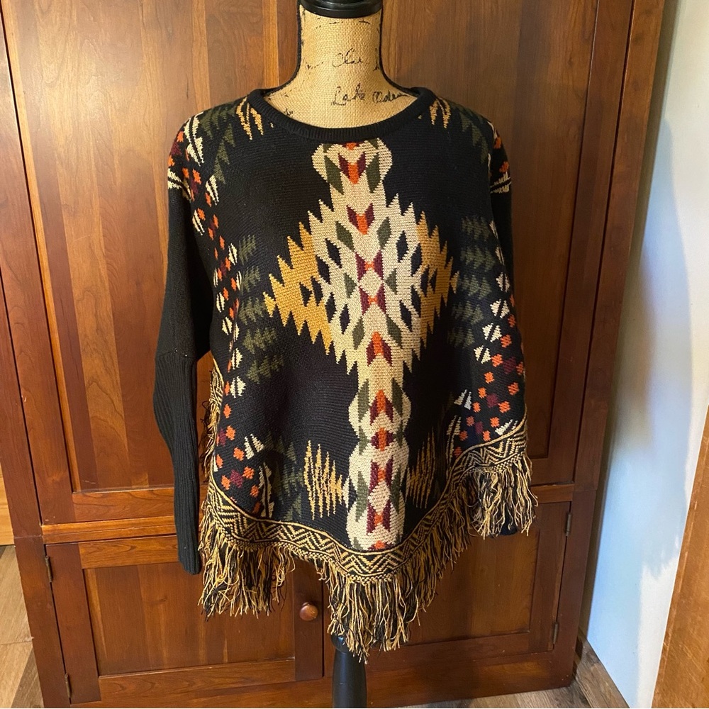 Cotton & Rye Women’s Poncho Sweater with Fringe Aztec Black Multi Size Medium